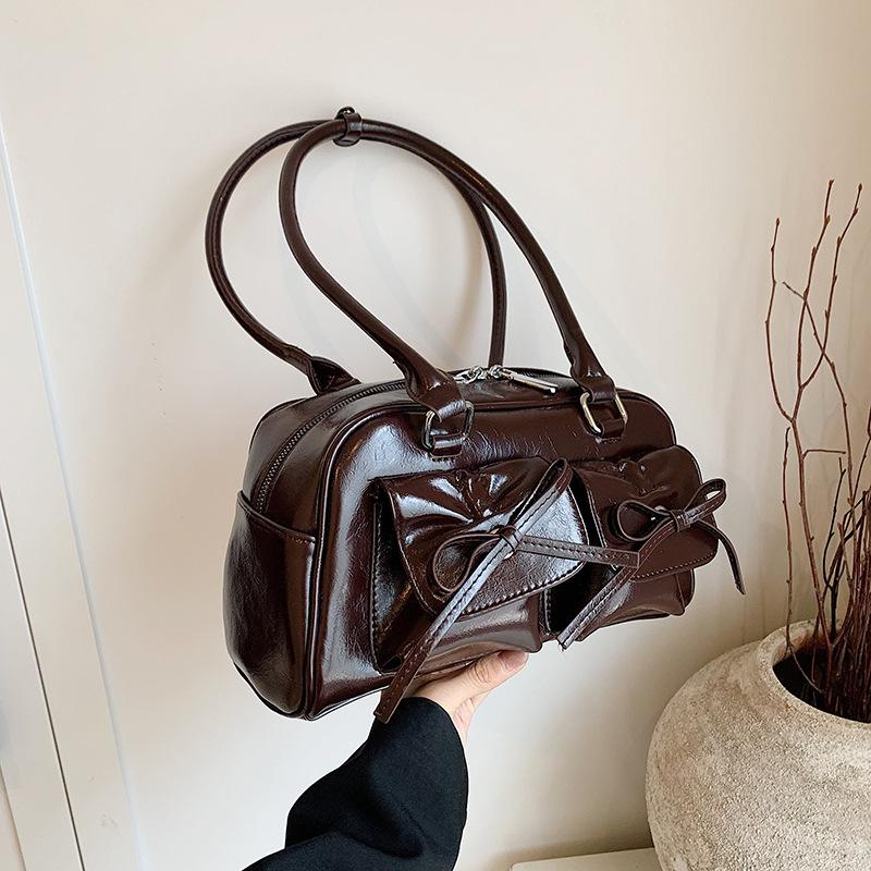 Сумка под мышкой Bow Spice Girl Женская 2025 Новая летняя сумка-тоут На плечо Сумка-боулинг Подушка Сумка для поездок