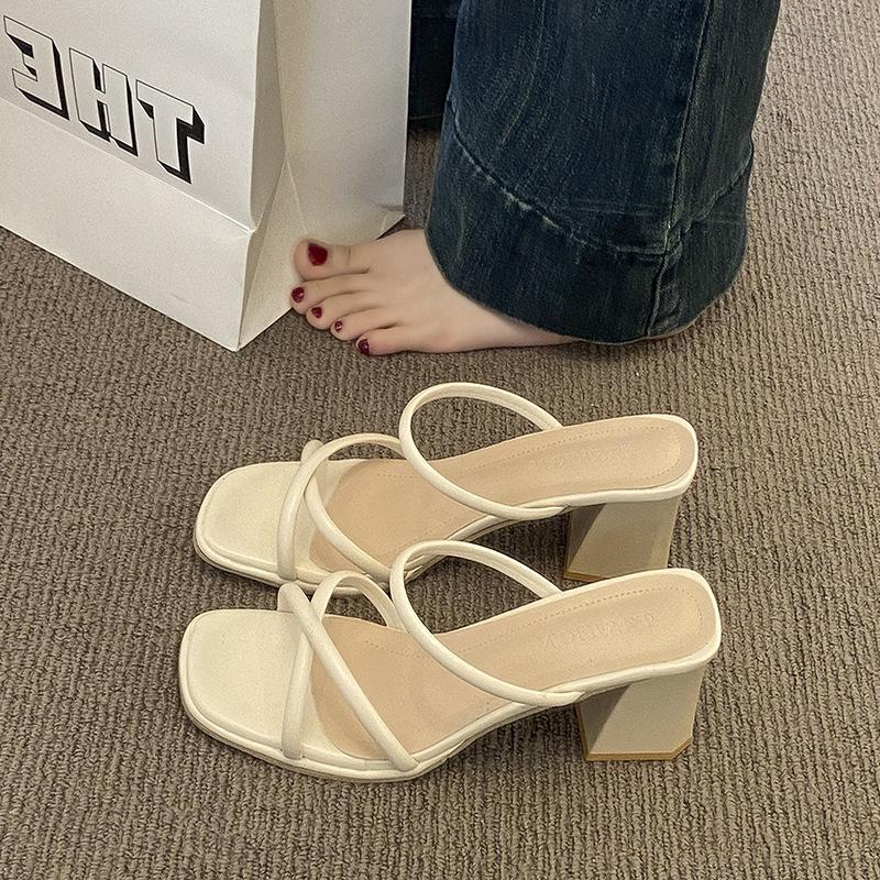 Французские нишевые крутые шлепанцы на толстом каблуке, сказочная обувь для улицы, лето 2025, новинка, сандалии на среднем каблуке с тонкими ремешками для юбки