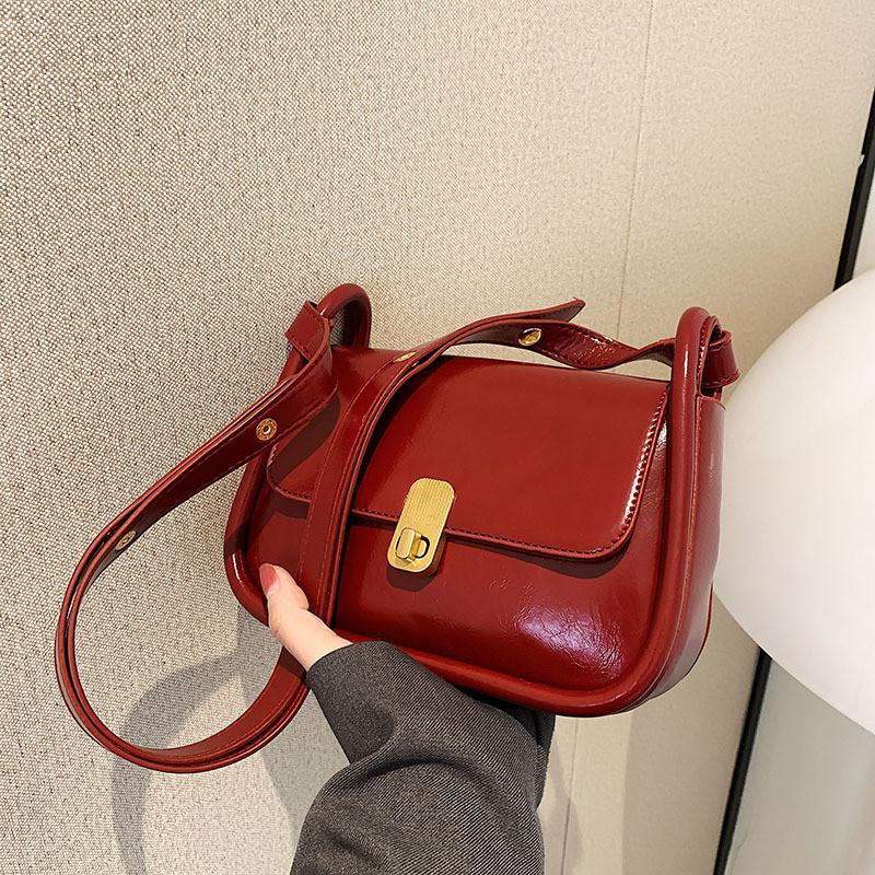 IELGY Korean Version Retro Red Small Square Bag Shoulder Crossbody All-Match Underarm Bag