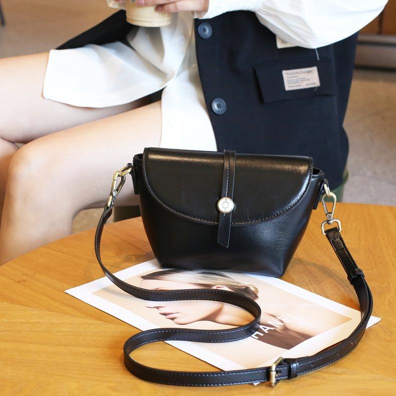 Unique and sophisticated genuine leather women's bag, vintage shell bag, top-layer cowhide small bag, vegetable-tanned leather crossbody shoulder bag