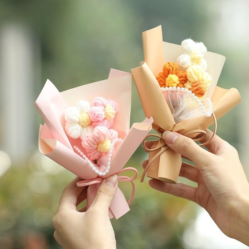 Подарок на День матери Вязаный букет Готовый Пушистый Маленький букет Имитация цветка Пряжа Цветок Сезон выпуска Подарок-компаньон