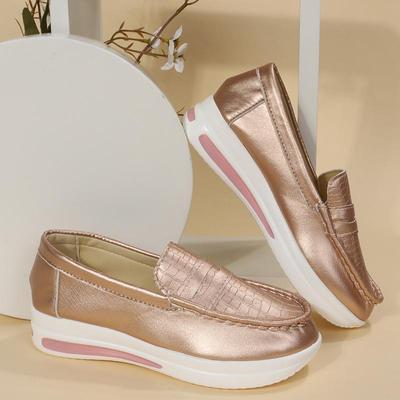 Повседневная обувь. Женские однотонные рабочие туфли с круглым носком, низким берцем и пряжкой на мягкой подошве. Лоферы без шнуровки.