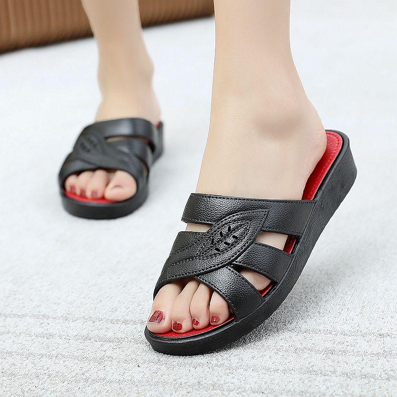 Slippers Women Summer Outer Soft Bottom Fashion All-match Home Thick Bottom Anti-slip Bath Middle-aged Ladies Sandals