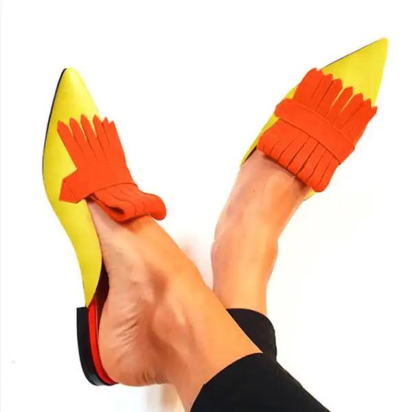 Модная женская повседневная обувь большого размера с острым носком, кроссовки на низком каблуке с кисточками, туфли-лодочки на плоской подошве, новый стиль, сандалии на шнуровке