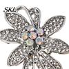 Anti-oxidation Brooch Pin, 3D Flower Design with Sparkling Rhinestones, Lapel Pin Strong Buckle Badge for Coats Shirts Bags Accessories Non-fading
