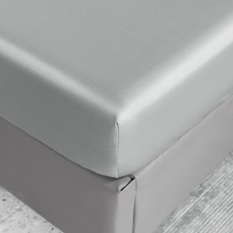 Simple Grey Fitted Sheet Set Solid Color Ice Silk Bedspread with Pillowcases Luxury Smooth Soft Fitted Sheet with Elastic Band