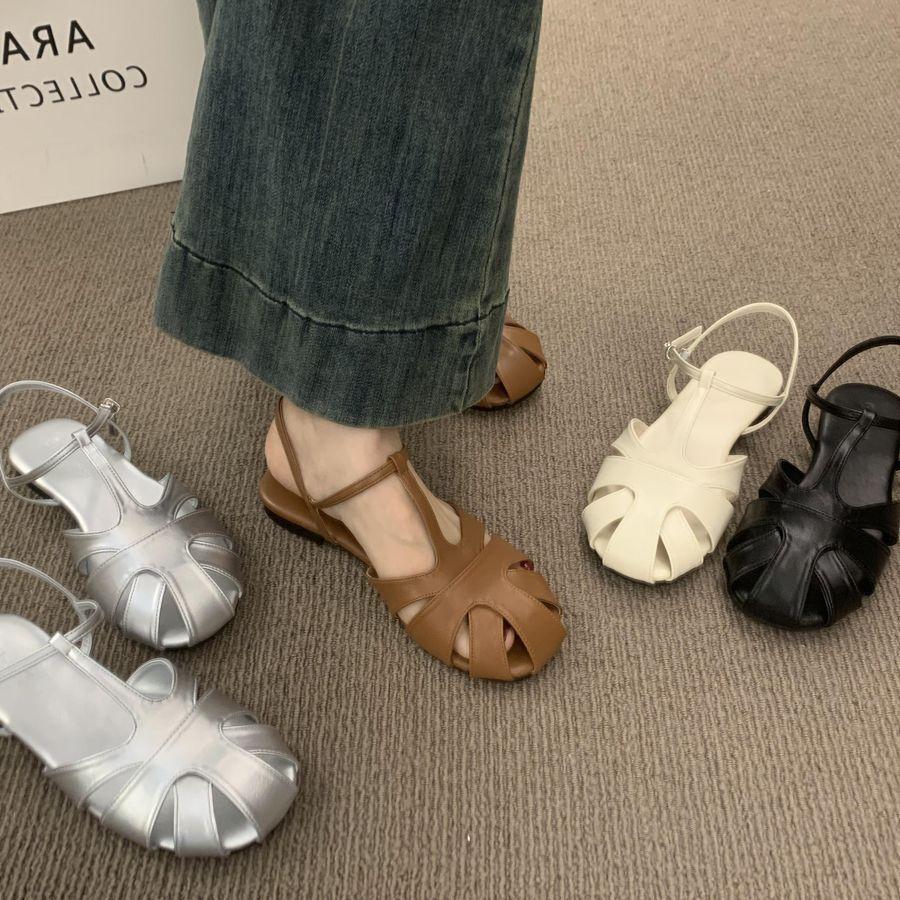 Retro Mori Woven Baotou Sandals Women's Summer 2025 New Hollow Round Head Pig Cage Shoes Flat Roman Shoes