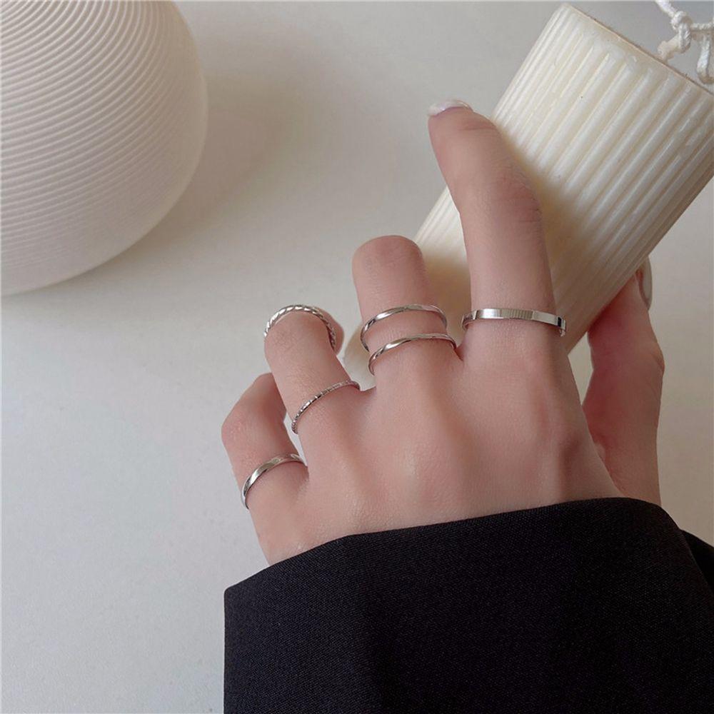 Female Fashion Jewelry Retro Zinc Zinc Alloy Korean Knuckle Finger Rings Tail Ring Twist Ring Set Round
