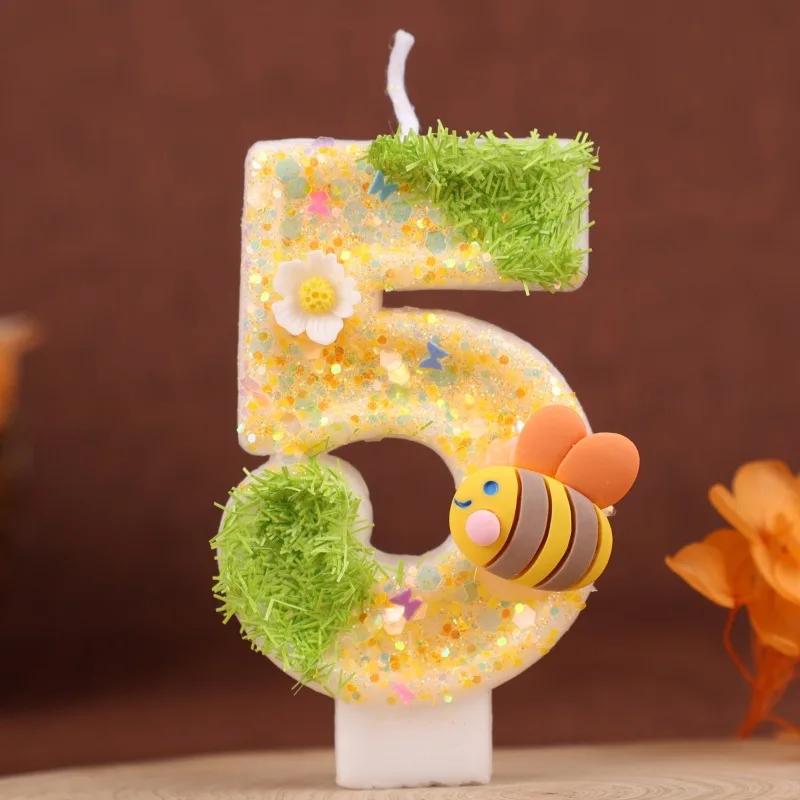 Colored Children's Bee Candle Wedding Guest Gift Girl Boy birthday Candle Party Supplies And Stands Christmas Lights Candles
