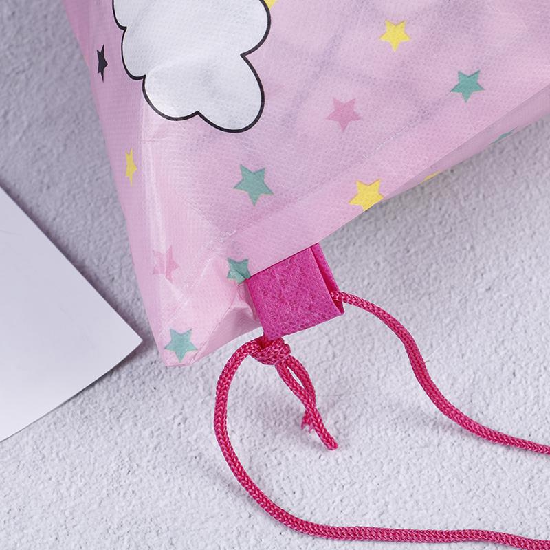 Красивый цветок единорог мультфильм нетканый подарочный пакет продвижение бесплатная повседневная необходимость связка карман