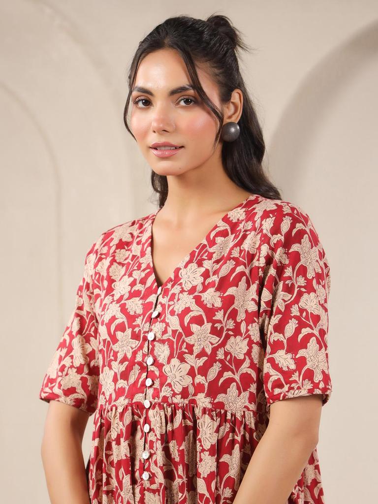 Платье с принтом ручной работы, летнее платье миди с ярусами из красного хлопка, цветочное платье в стиле бохо-шик, праздничное платье ручной работы в Индии с карманами и V-образным вырезом