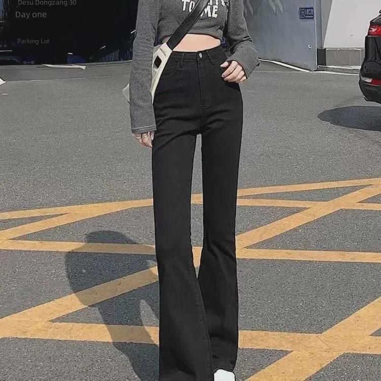 Женские черные расклешенные джинсы с высокой талией: Облегающий крой, эластичный, высокий, длина до пола, на весну и осень