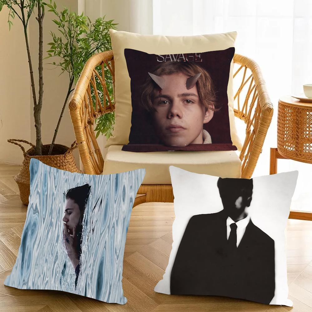 Singer The K-kid LAROI Pillow Case Applicable Space For Guest Rooms Interiors Cars Office House Decoration