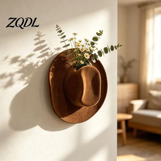 Gift for Home Decoration Cowboy Hat Shaped Wall Mounted Vase, Western Retro Flower Hanging Pot Holder Dried Artificial Flowers, Farmhouse Decor