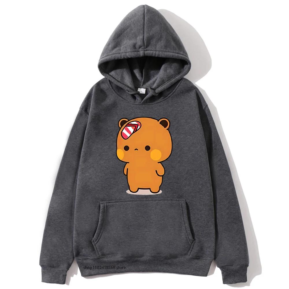 Бубу бросает шлепанцы в Дуду, так как он дразнит Бубуса Толстовка Дудус был брошен шлепанцами Бу, так как толстовка