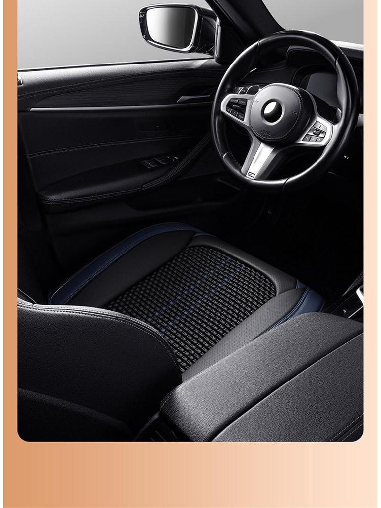 Комплект всесезонных подушек на сиденье автомобиля для водителя, с кожаной обивкой и материалом Ice Silk для вентиляции и противоскользящими свойствами.