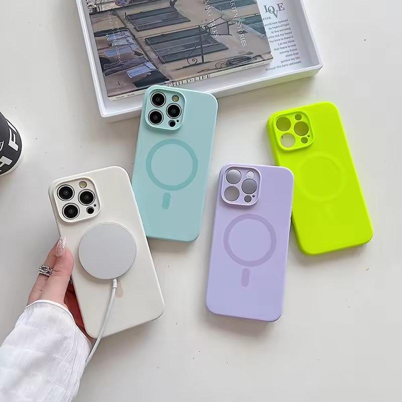Оригинальный жидкий силиконовый матовый флуоресцентный чехол Magsafe для iPhone 16 15 14 13 12 Pro Max беспроводной зарядный магнитный мягкий чехол