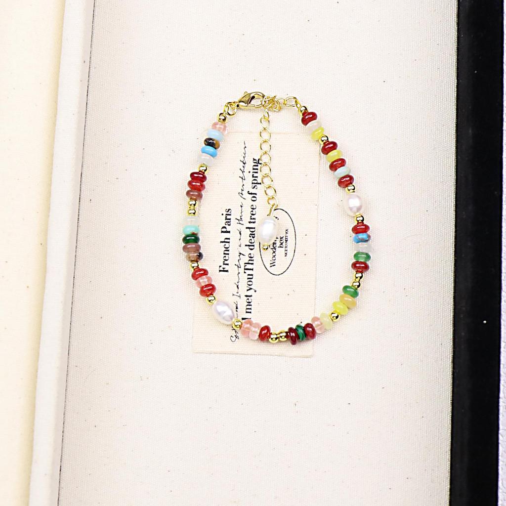 Красочное ожерелье-чокер из натурального камня и жемчуга с дофаминовыми бусинами - Женский чокер высокого класса