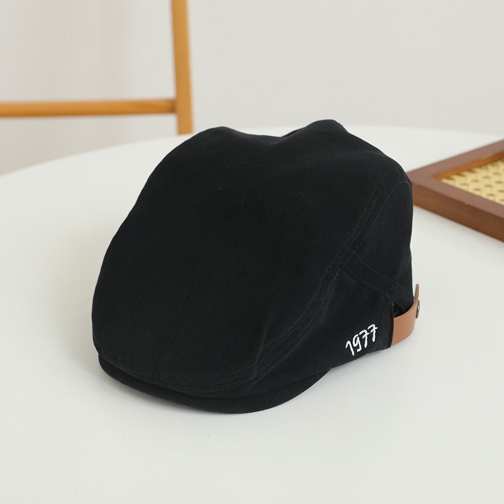 Sun Protection Retro Embroidery Hat Rough Edge Newsboy Cap Street Style   Travel