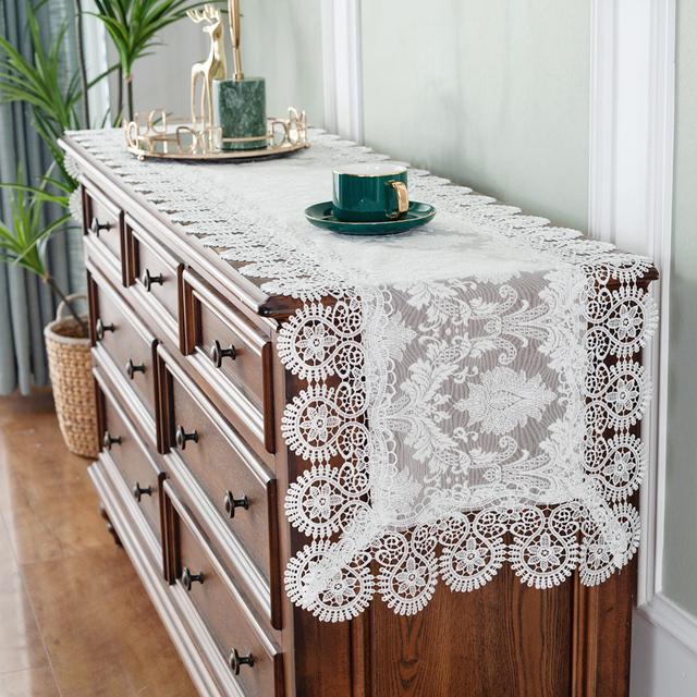 Table Runner White Lace Glass Yarn Rectangle Table Flag Hollow Out Europe Embroidered Dining Table Cloth Romantic Dust Cover