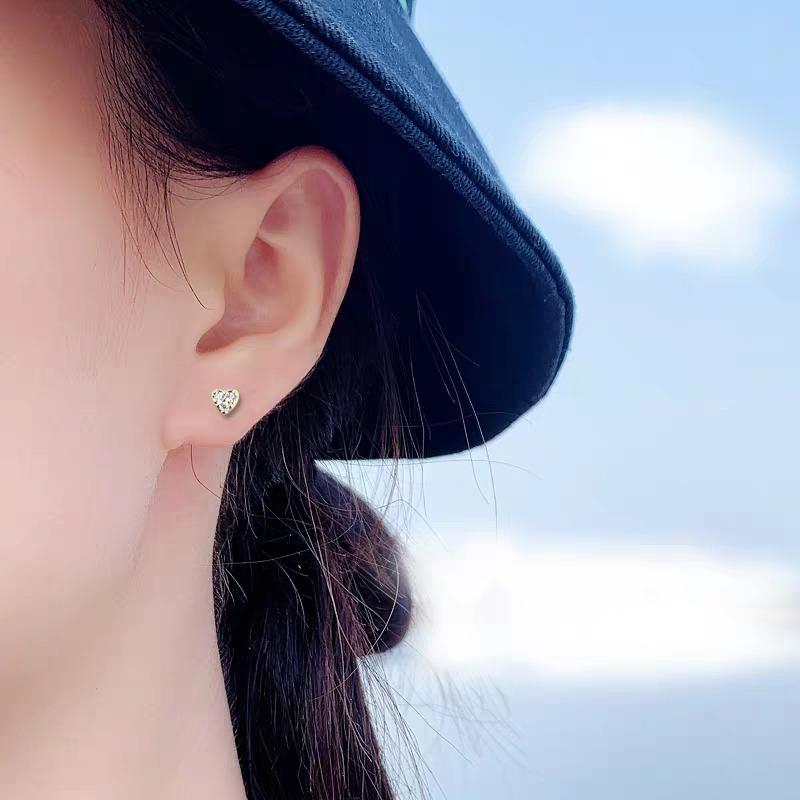 Миниатюрные серьги-гвоздики в форме сердца из стерлингового серебра 925 пробы с изящной отделкой из бриллиантов, с любовью, в форме сердца, подходящие друг другу, для женщин