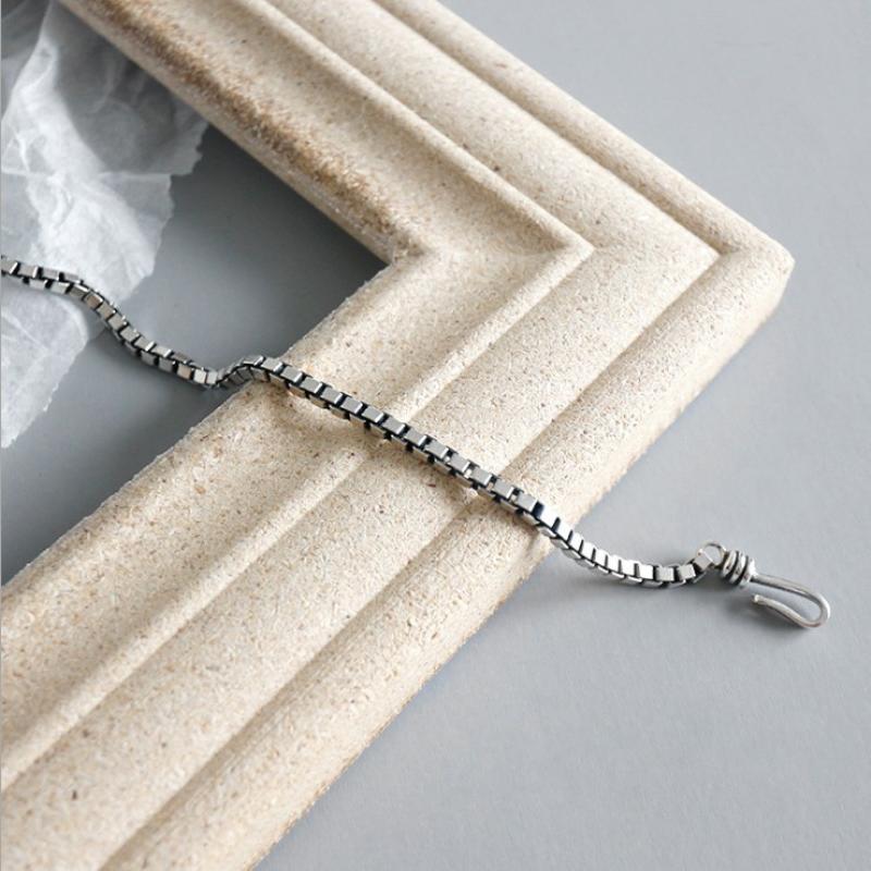 Women and Men Geometric Bangles with Vintage Style Wedding and Couple Fashion Accessory