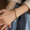 Браслет с квадратной пресноводной жемчужиной, позолоченный: Модный, Уникальный Браслет, Крутое и Универсальное Украшение для Руки
