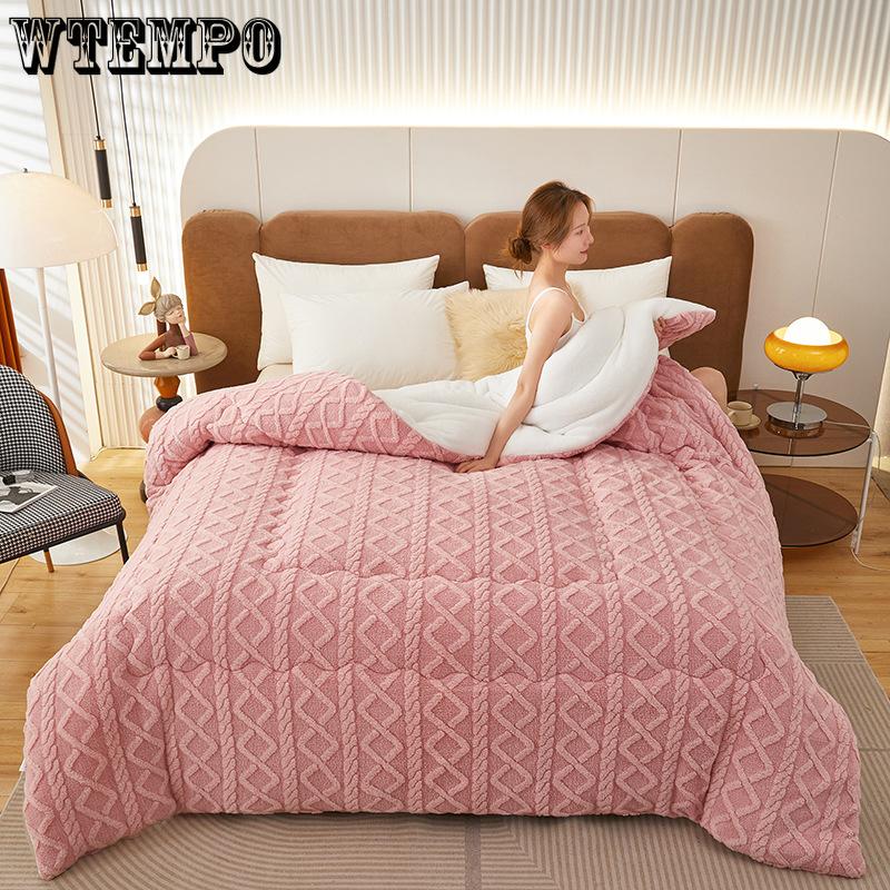 Luxurious Taffeta Comforter - Soft, Thick, and Warm for All Seasons - Machine Washable, Perfect for Bedroom, Guest Room, and Hotel Use