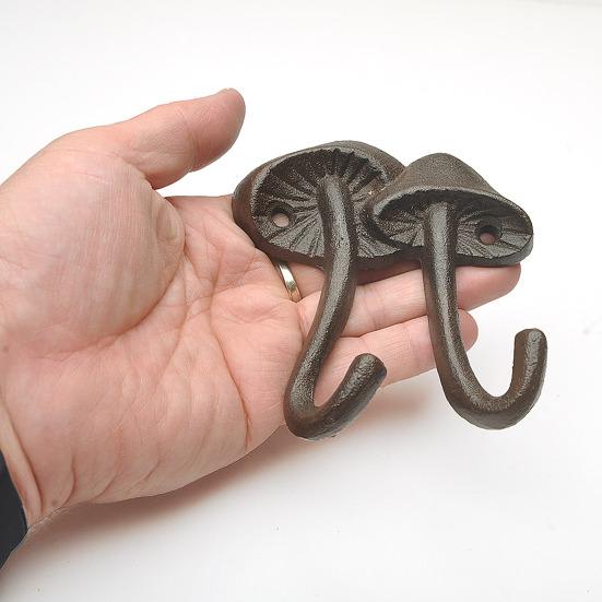 Настенный крючок в виде гриба Чугунный крючок для ключей в виде мухомора Вдохновленный природой Рустикальный крючок для одежды для прихожей, ванной комнаты или декора сада