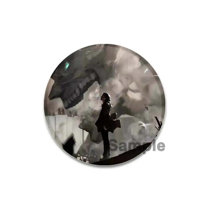 32/44/58 мм аниме Атака титанов Броши для ювелирных изделий Аксессуары Косплей Значок Мультфильм Подарочные рюкзаки Сумки Кнопки Значки Фанаты Коллекция