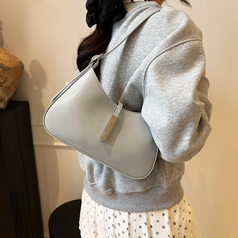 2025 Niche Design Baguette Bag Women's Hand Carry Underarm Bag Fashion Shoulder Bag Commuter Small Square Bag Handbag