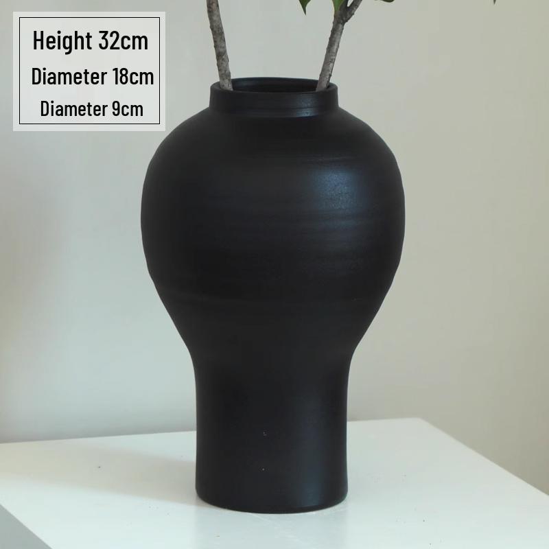 Wabi-Sabi Black Pottery Jar: Zen-style Retro Ceramic Vase for Tea Rooms and Hotels