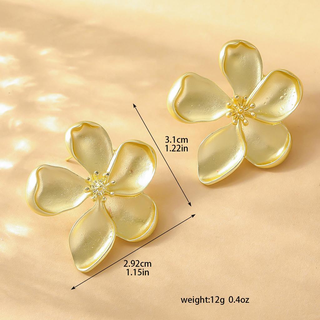 Accessories Circle Hollow Fan Circle Metal Earrings Women'S French Retro Elegant Niche Premium