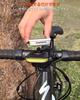 RAVEMEN FR300 Велосипедный передний фонарь Совместим с велокомпьютерами GARMIN и WAHOO Уровень заряда батареи Включает Wahoo Автоматическая быстрая зарядка IPX6 Совместимый