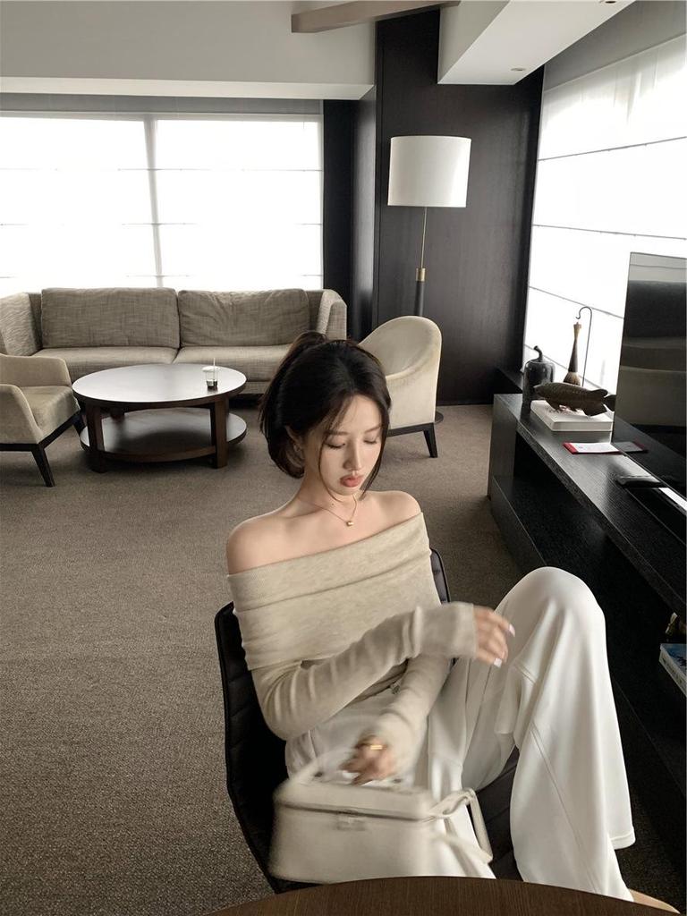 Women's Apricot One-Shoulder Knit Sweater: Soft, Long-Sleeve, Sexy Off-Shoulder Top for Autumn.