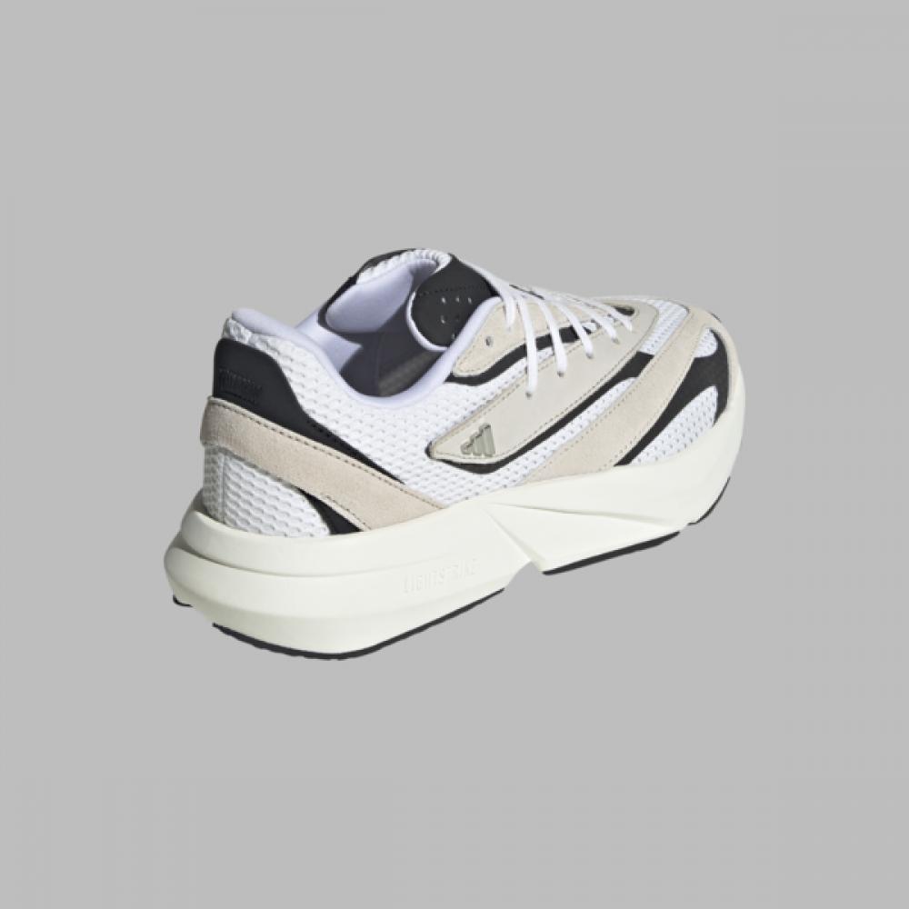 Adidas Женские кроссовки Lightblaze — это повседневная обувь в стиле кроссовок, изготовленная из возобновляемых материалов.