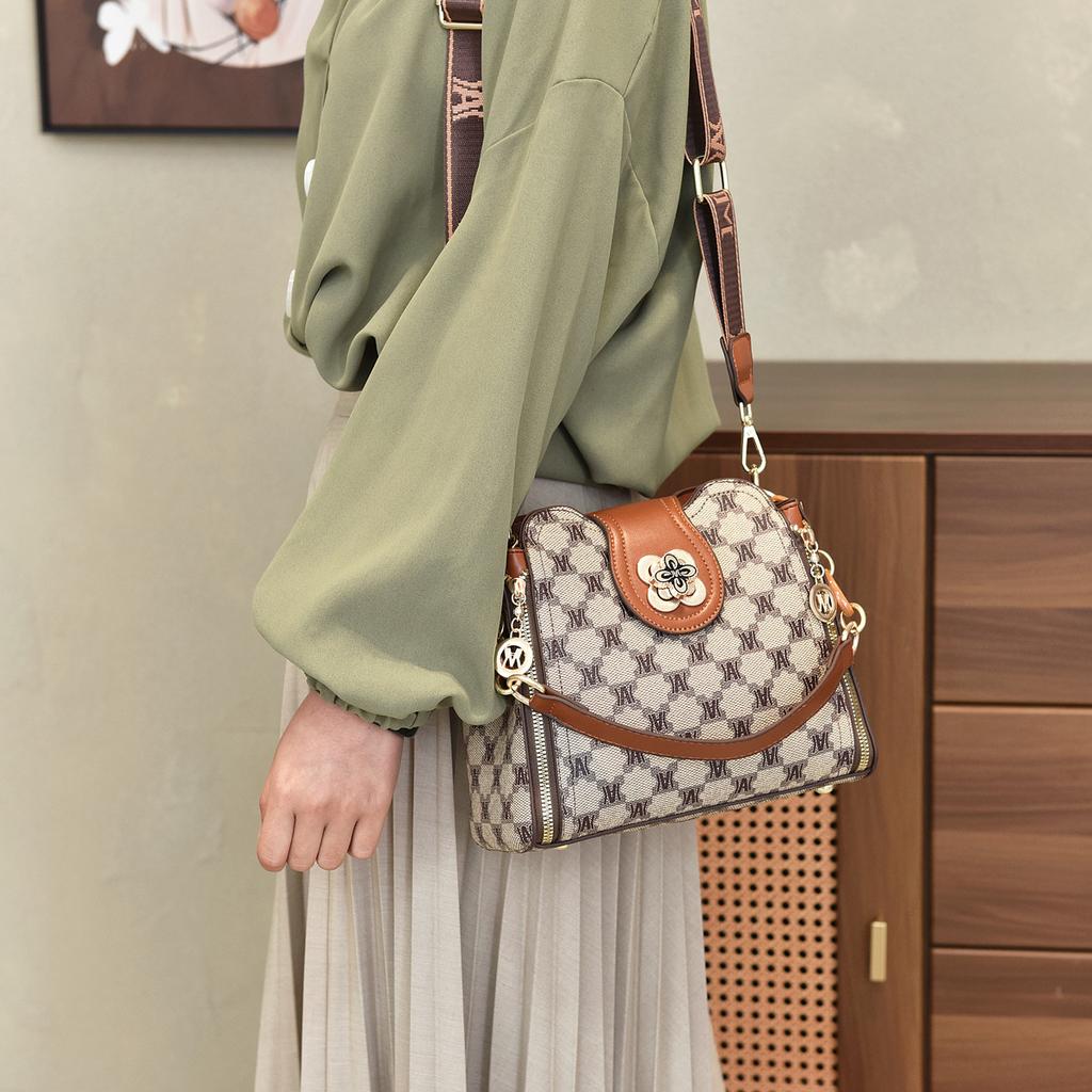 Bag Messenger Bag Women's 2025 New Fashionable Large-capacity Women's Bag Flower Bucket Bag Fashionable Shoulder Portable