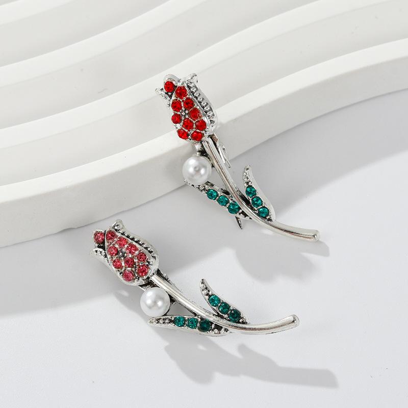 Брошь-роза Простые ювелирные изделия Аксессуары Бриллиантовая маленькая булавка-цветок Брошь Аксессуары для одежды