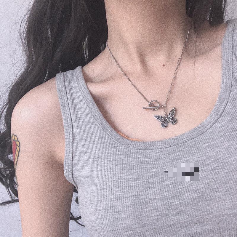 Super Fairy Girl Butterfly Necklace Female Clavicle Chain Niche Design Retro Old Necklace Pendant Zircon Accessories Chocker