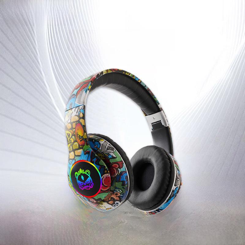 Игровая гарнитура Bluetooth со светодиодной подсветкой 8686 с граффити-дизайном