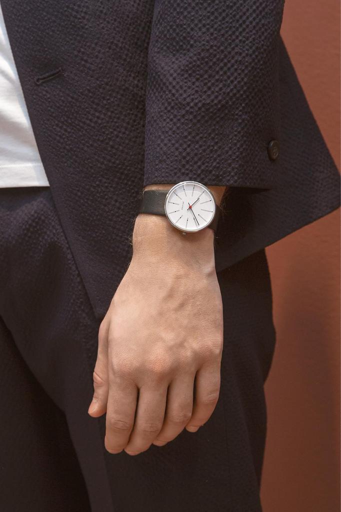 ARNE JACOBSEN Часы 40 мм Скандинавский дизайн Повседневная жизнь Водонепроницаемый дизайн без секундной стрелки BANKERS Белый Черный Кожа (Тихая Рука) 53102-2001