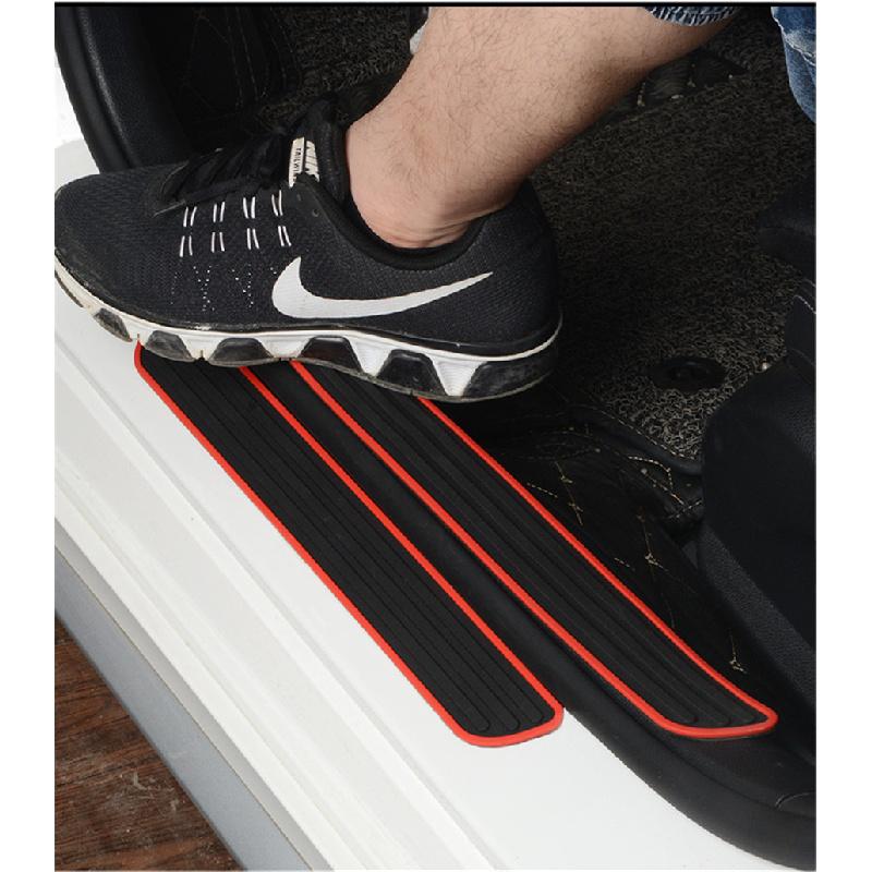 Накладка на порог двери автомобиля