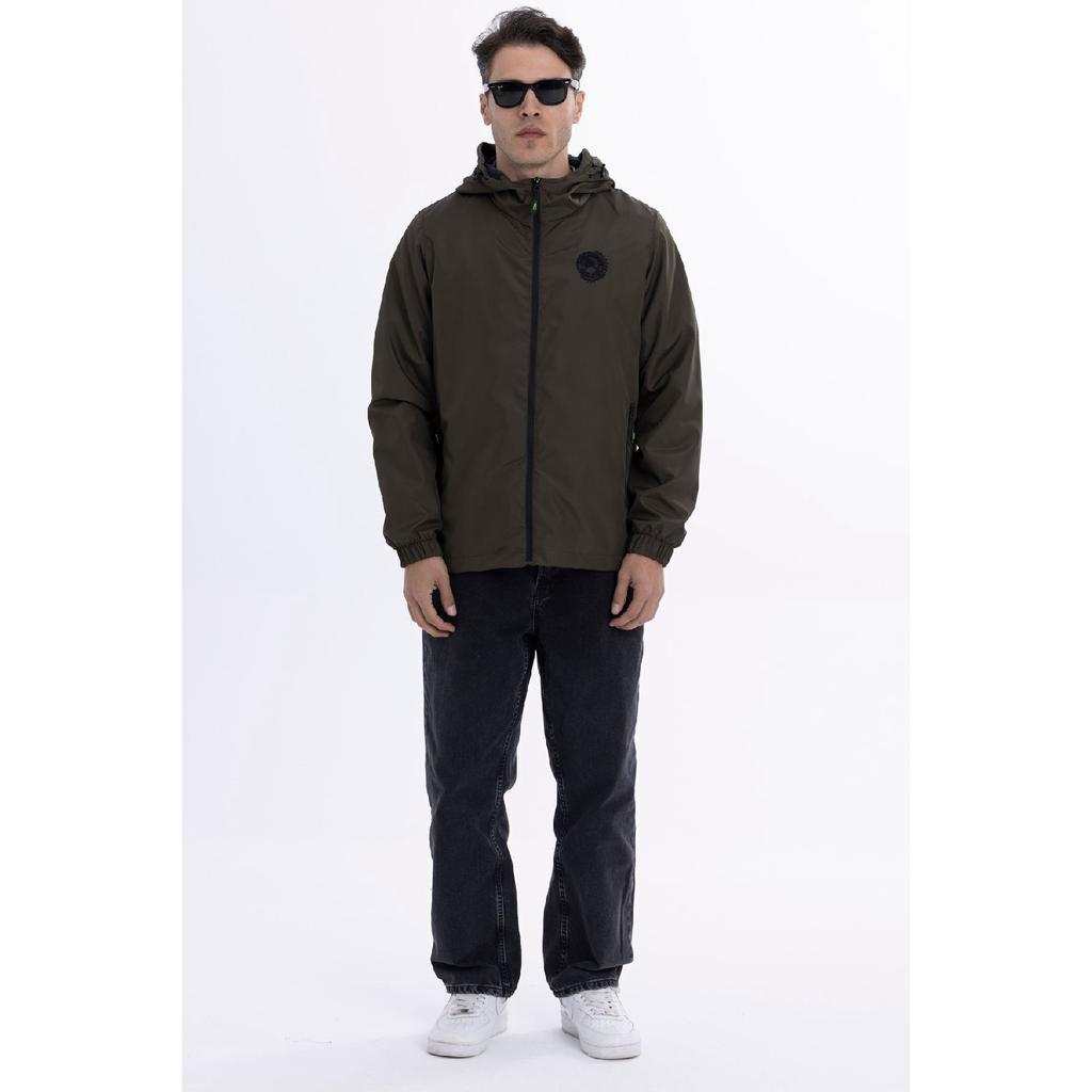 Мужской черный плащ с капюшоном на подкладке и карманами - куртка-ветровка