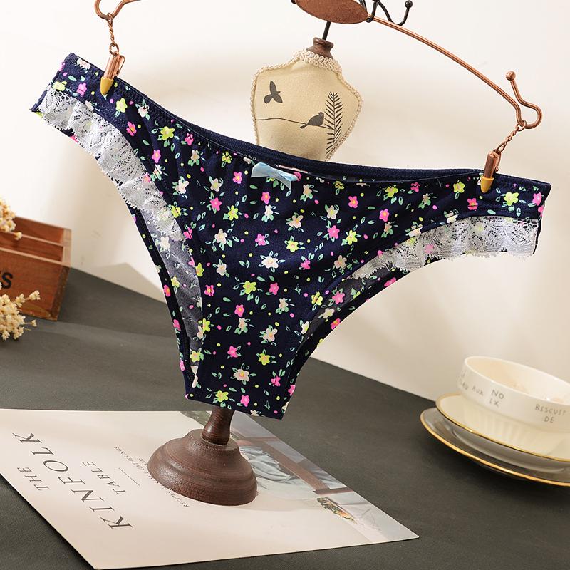 TERMEZY Women's Seamless Ice Silk Panties Sweet Printing Lace Side Underwear Ladies G-String Intimates Half Wrapped Hip Lingerie