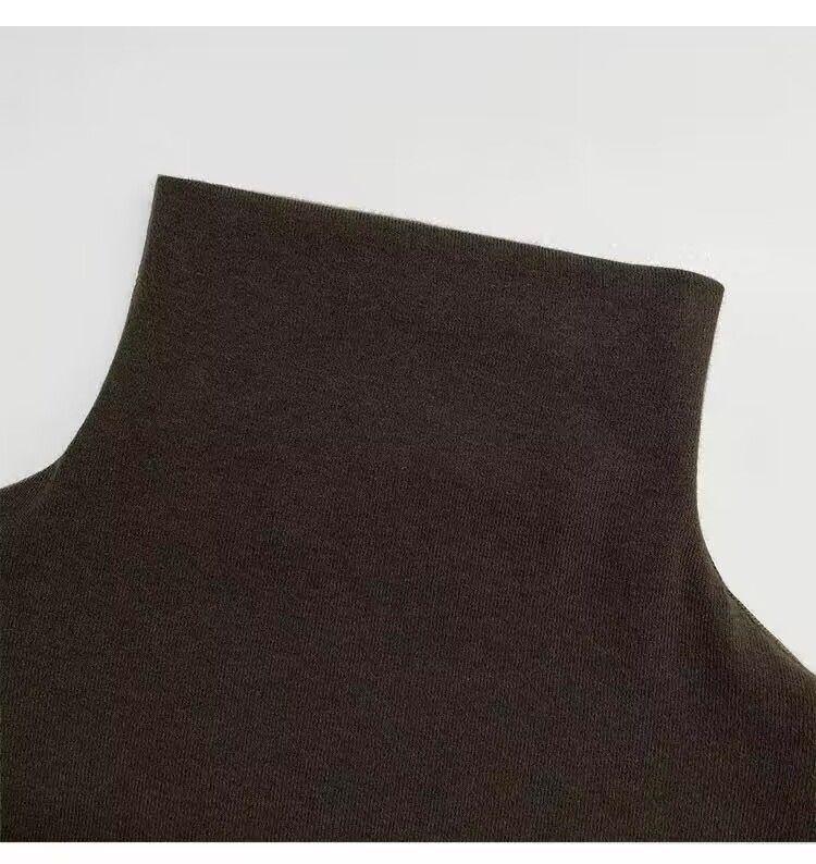 Женская белая бархатная футболка с длинным рукавом и высоким воротником, с подплечниками - Облегающий крой для осени/зимы 2025