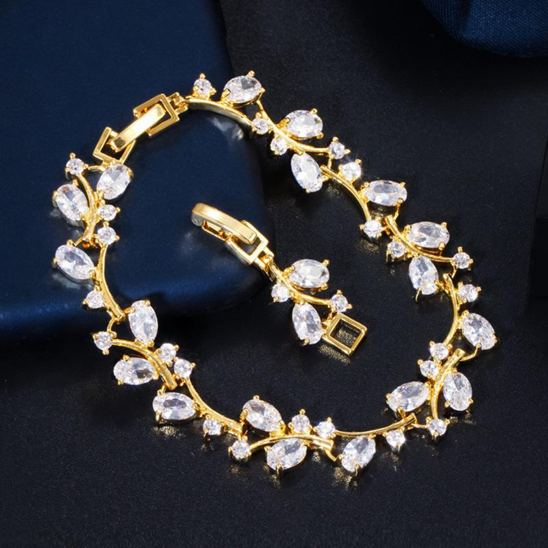 Pera Elegant Leaf Dazzling Green CZ Stone Yellow Gold Color Tennis Charm Bangle Bracelets for Women Pageant Party Jewelry B179