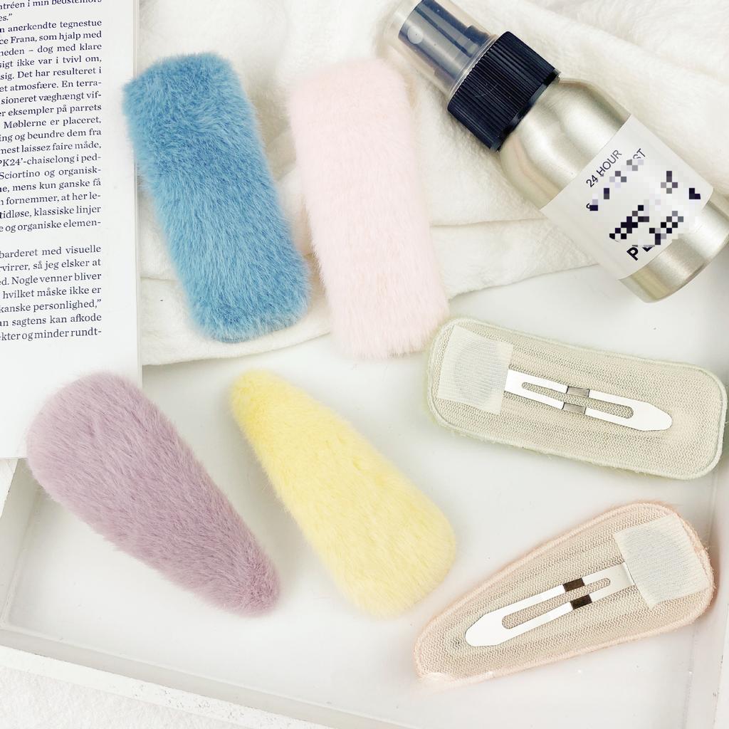 2pcs New Candy Color Soft Plush BB Clips for Girls Bangs Clips Winter Plush Hairpins Faux Fur Barrettes Headwear Hair Accessories