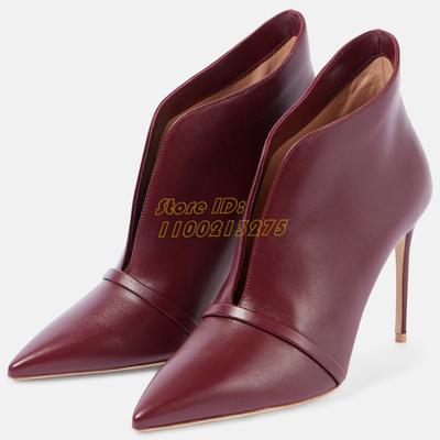 Ботильоны из матовой кожи бордового цвета на тонком высоком каблуке-шпильке с острым носком, модная обувь весна-зима 2025 года
