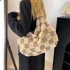 Плюшевая сумка Большая вместительная сумка Женская сумка Большая сумка Модная женская сумка с верхней ручкой 2023 Зимняя повседневная плюшевая сумка через плечо подмышками Большая сумка
