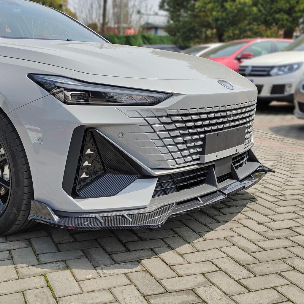 Комплект переднего сплиттера и заднего спойлера для Changan UNI-V 2022: Неразрушающая установка с защитой бампера
